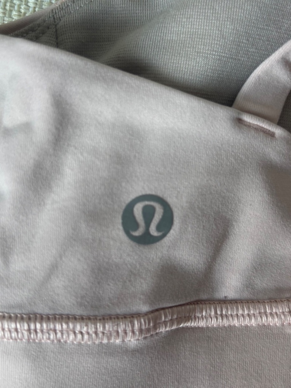 Classic Lululemon Energy Bra 6 Light Pink Run Lift Climb Yoga Pilates - Picture 6 of 10